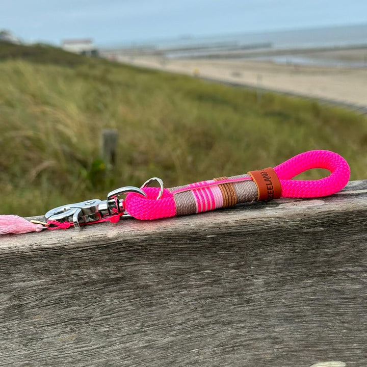 Zeeland Dog Schlüsselanhänger Hot Pink Jetzt erhältlich bei  Dogsmopolitan